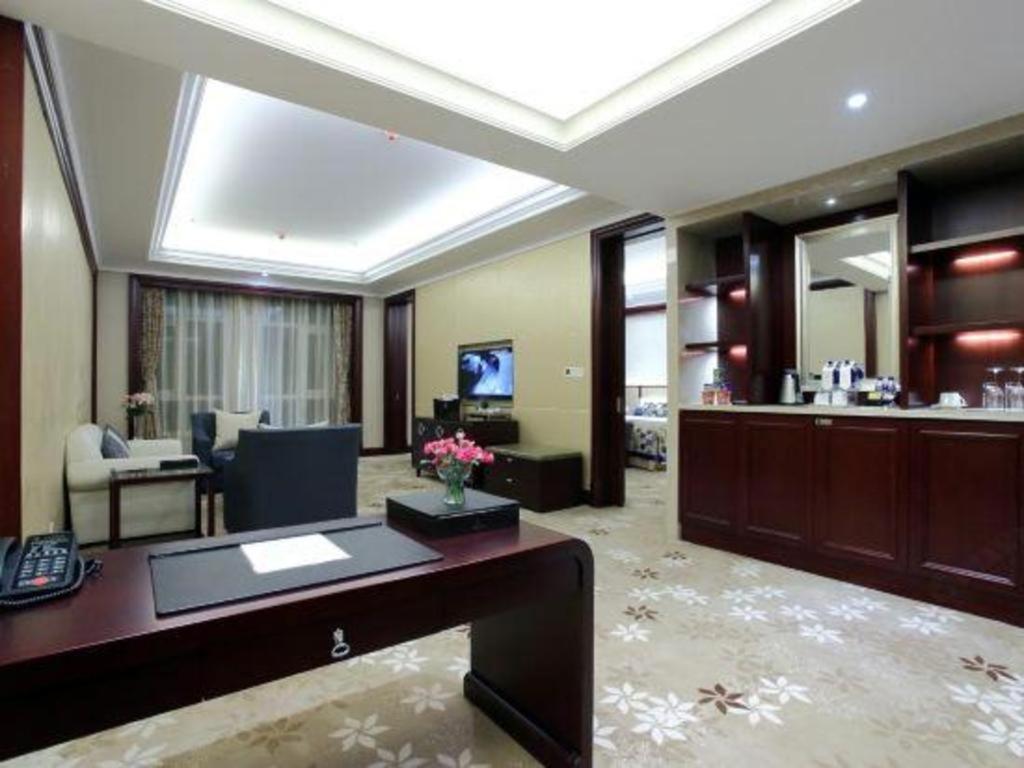 Linyi Blue Horizon International Hotel Yi He Exterior foto