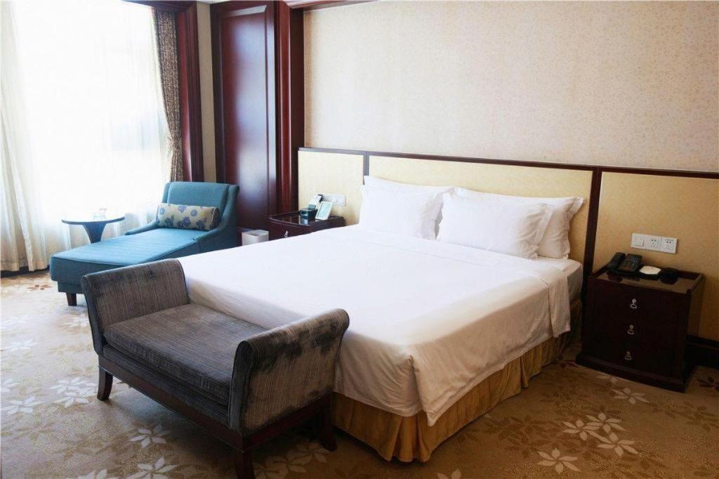Linyi Blue Horizon International Hotel Yi He Exterior foto