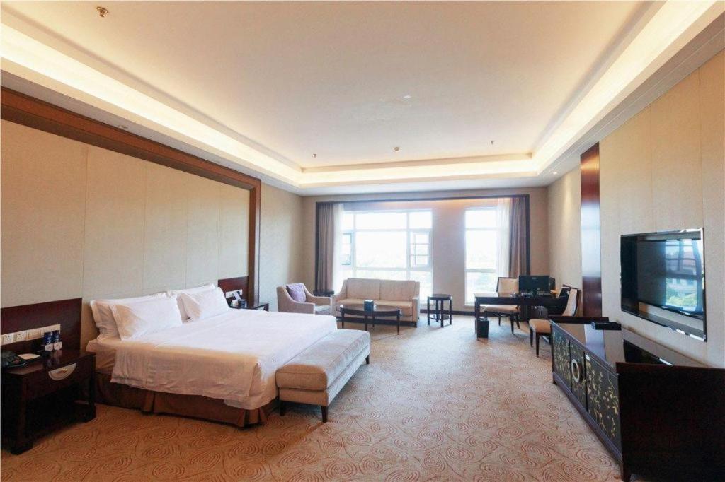 Linyi Blue Horizon International Hotel Yi He Exterior foto