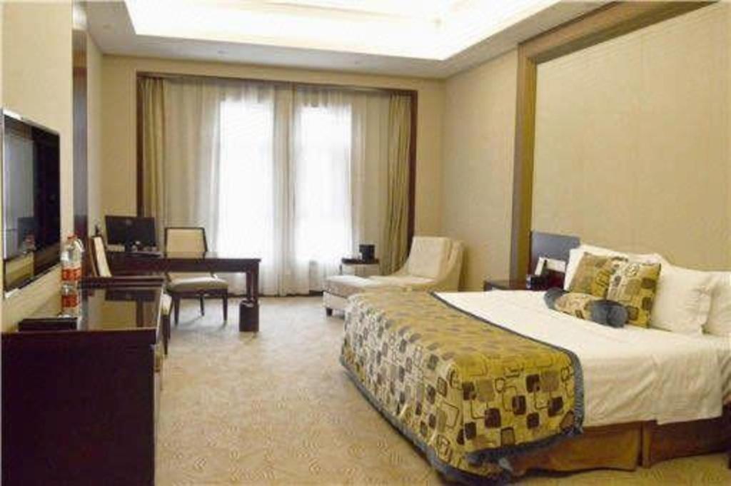 Linyi Blue Horizon International Hotel Yi He Exterior foto