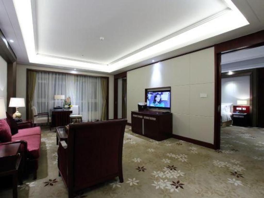 Linyi Blue Horizon International Hotel Yi He Exterior foto