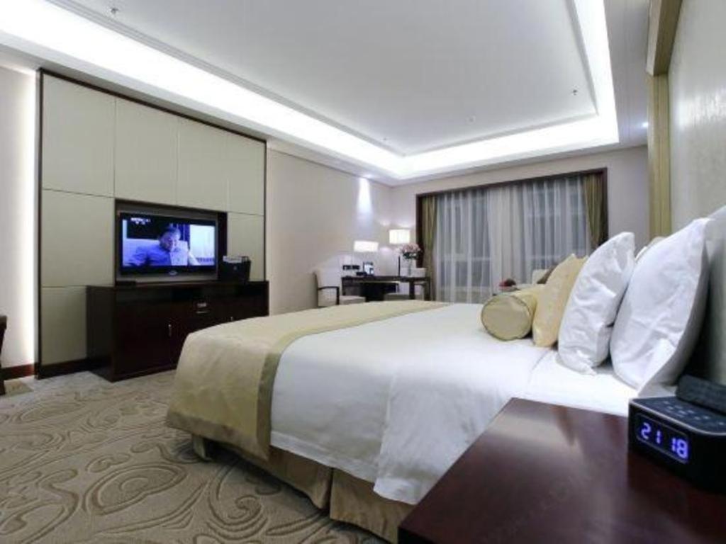 Linyi Blue Horizon International Hotel Yi He Exterior foto