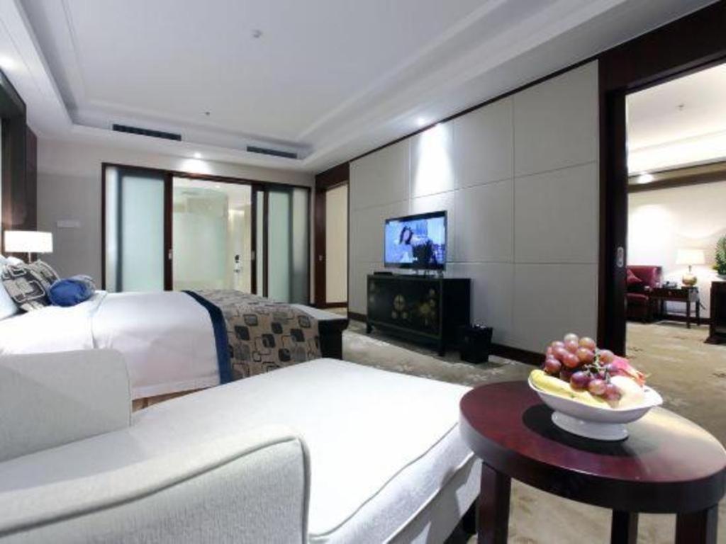 Linyi Blue Horizon International Hotel Yi He Exterior foto