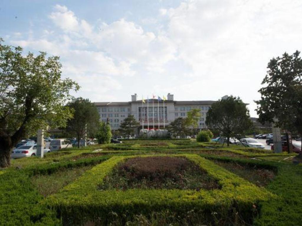Linyi Blue Horizon International Hotel Yi He Exterior foto