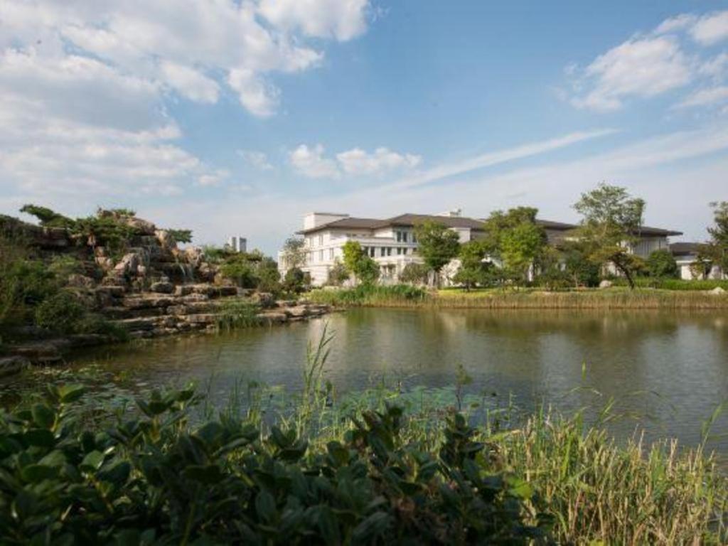 Linyi Blue Horizon International Hotel Yi He Exterior foto